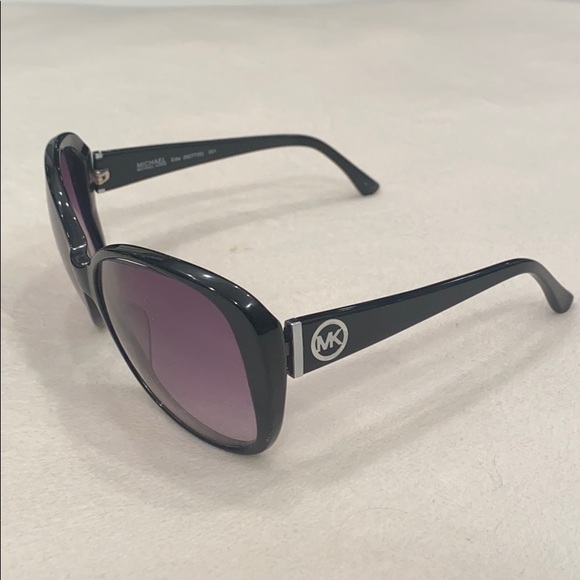 Michael Kors Edie Oversized Sunglasses - Picture 2 of 9